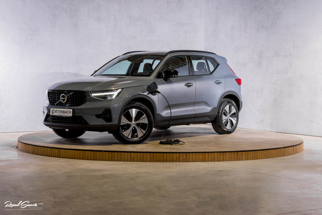 56765708