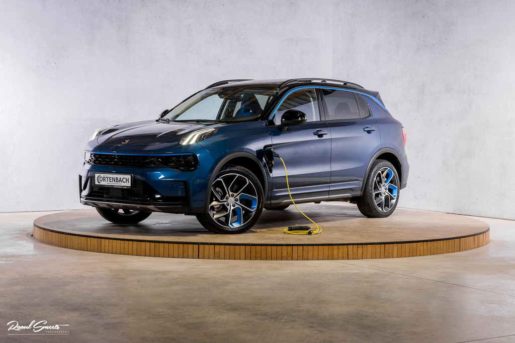 57408040